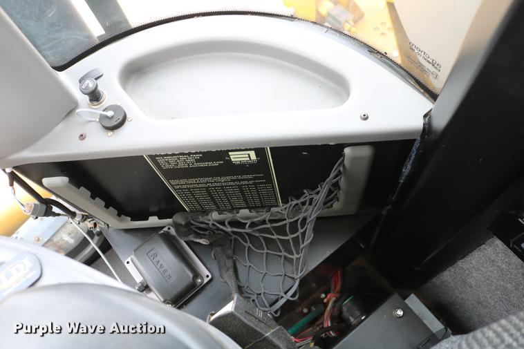 image for item DC7577 2008 Ag-Chem RoGator 1286C sprayer