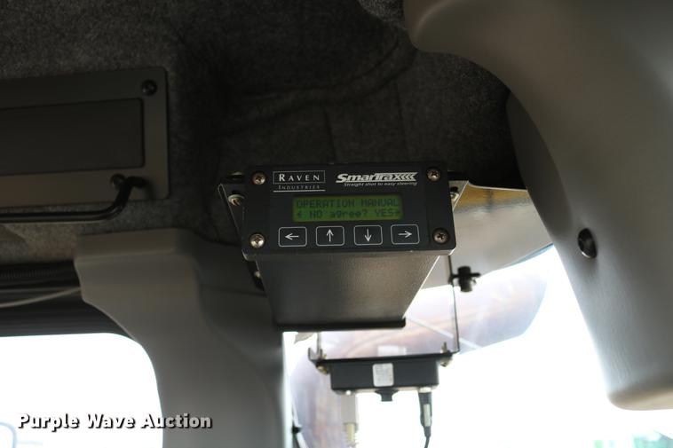 image for item DC7577 2008 Ag-Chem RoGator 1286C sprayer