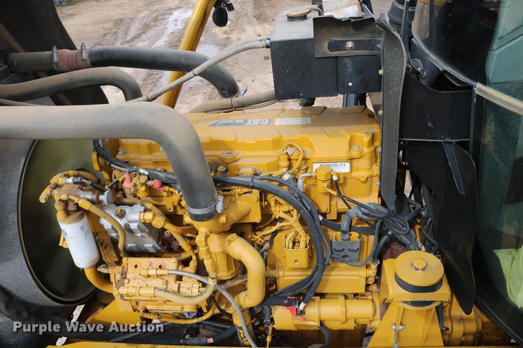 image for item DC7577 2008 Ag-Chem RoGator 1286C sprayer