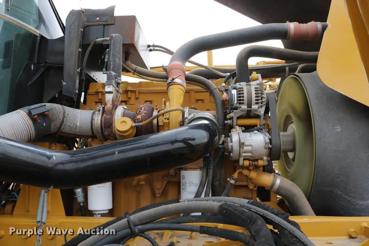 image for item DC7577 2008 Ag-Chem RoGator 1286C sprayer