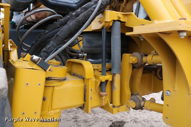 image for item DC7577 2008 Ag-Chem RoGator 1286C sprayer