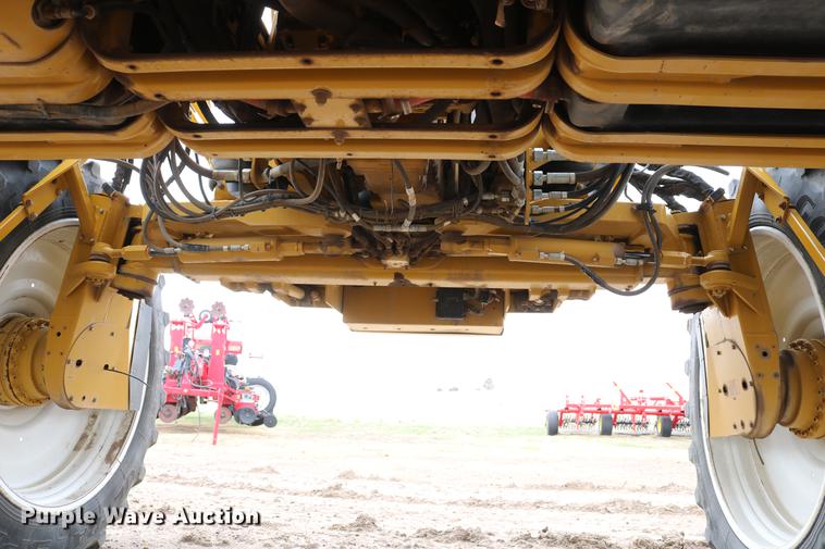 image for item DC7577 2008 Ag-Chem RoGator 1286C sprayer