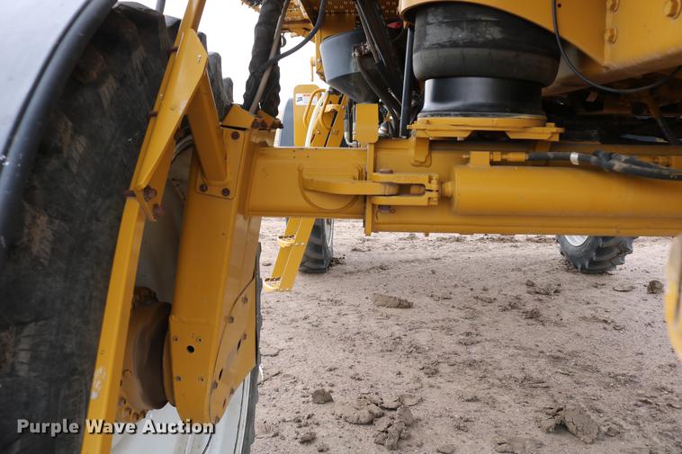 image for item DC7577 2008 Ag-Chem RoGator 1286C sprayer