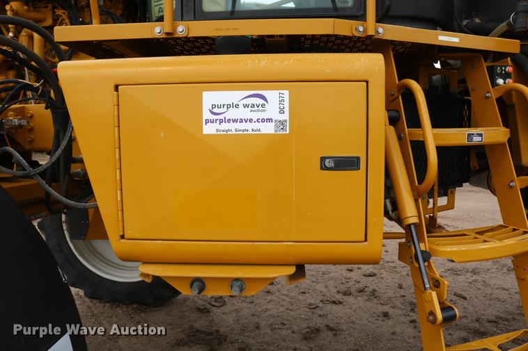 image for item DC7577 2008 Ag-Chem RoGator 1286C sprayer