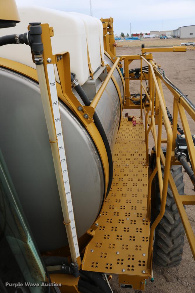 image for item DC7577 2008 Ag-Chem RoGator 1286C sprayer