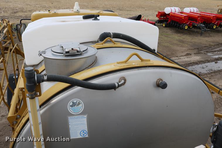 image for item DC7577 2008 Ag-Chem RoGator 1286C sprayer