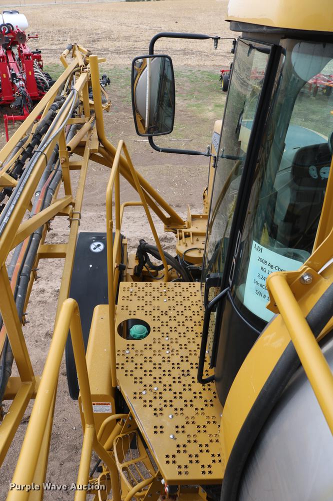 image for item DC7577 2008 Ag-Chem RoGator 1286C sprayer