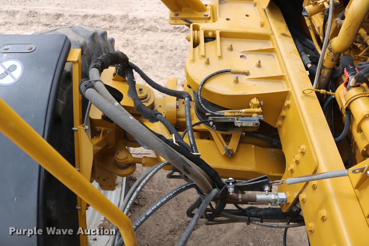 image for item DC7577 2008 Ag-Chem RoGator 1286C sprayer