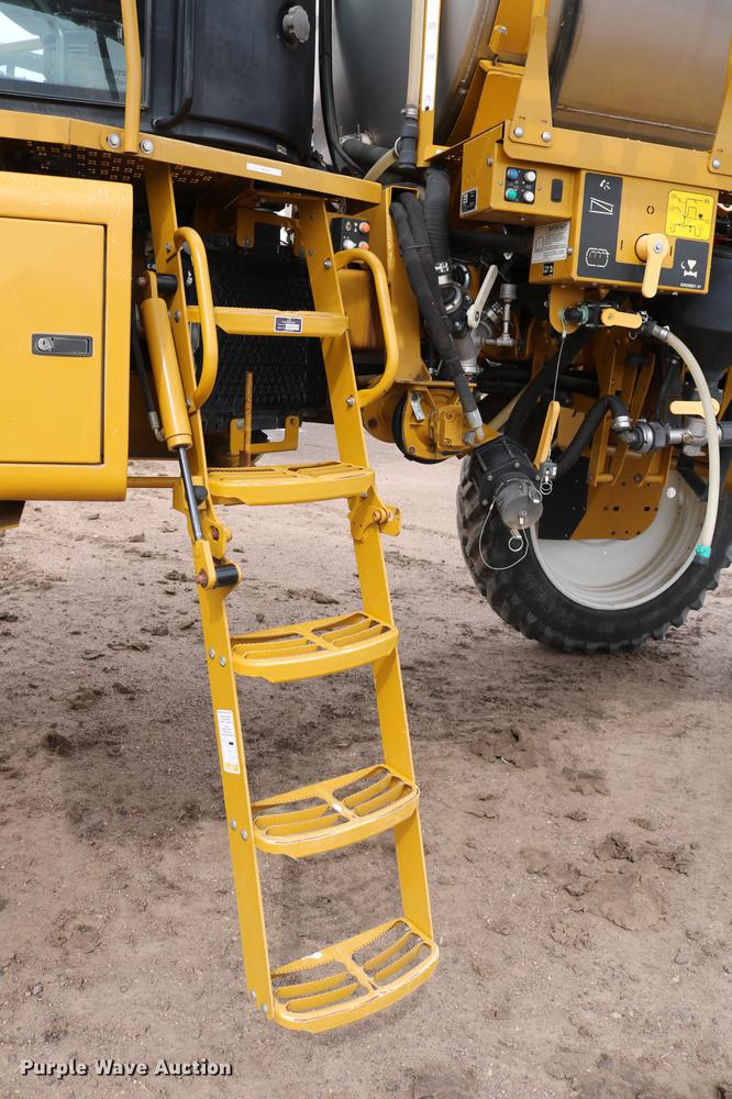 image for item DC7577 2008 Ag-Chem RoGator 1286C sprayer