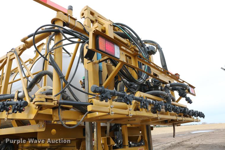 image for item DC7577 2008 Ag-Chem RoGator 1286C sprayer