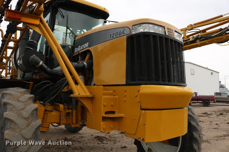 image for item DC7577 2008 Ag-Chem RoGator 1286C sprayer