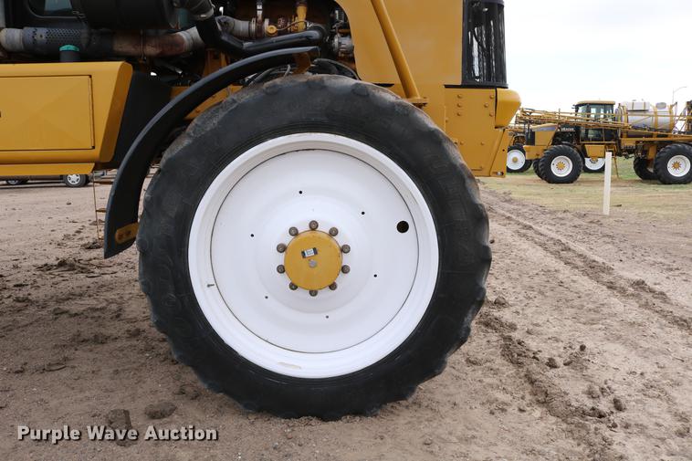 image for item DC7577 2008 Ag-Chem RoGator 1286C sprayer