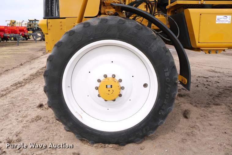 image for item DC7577 2008 Ag-Chem RoGator 1286C sprayer