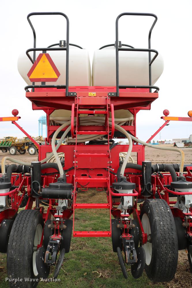 image for item DC7578 2010 AGCO 8824 planter