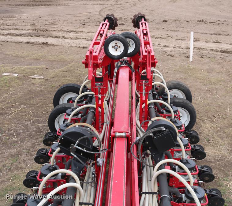 image for item DC7578 2010 AGCO 8824 planter