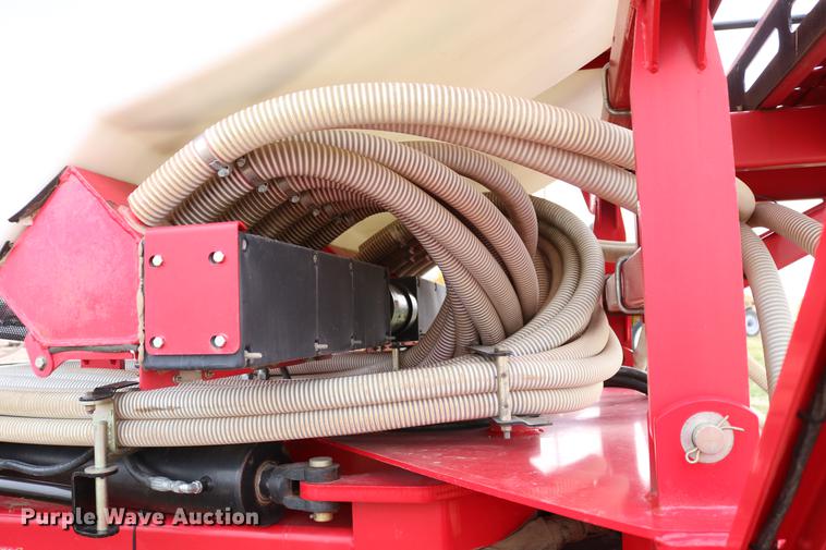 image for item DC7578 2010 AGCO 8824 planter