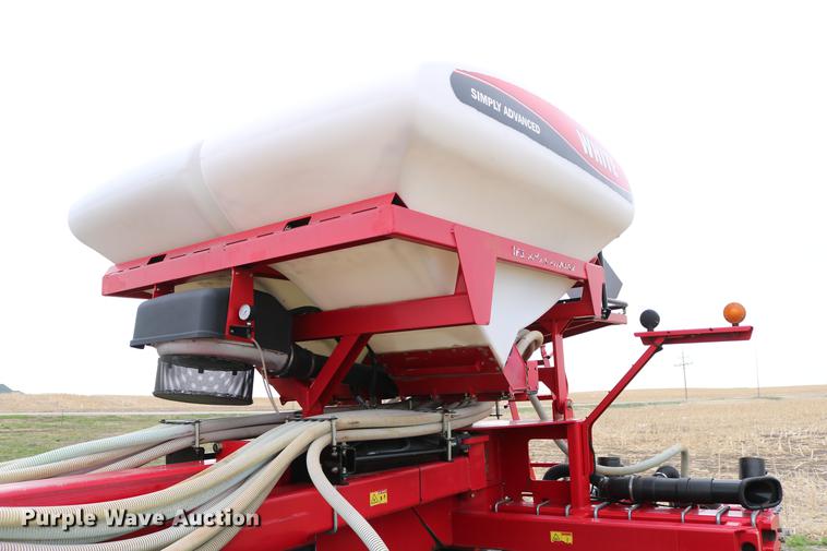 image for item DC7578 2010 AGCO 8824 planter