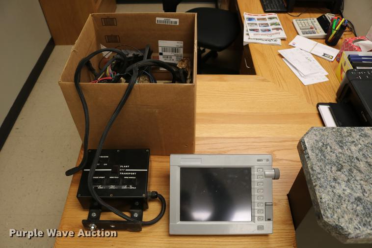 image for item DC7578 2010 AGCO 8824 planter