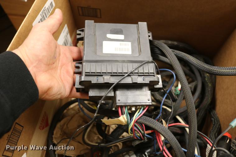 image for item DC7578 2010 AGCO 8824 planter