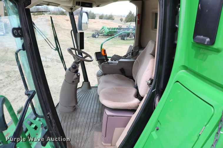 image for item DC7617 2012 John Deere S670 combine