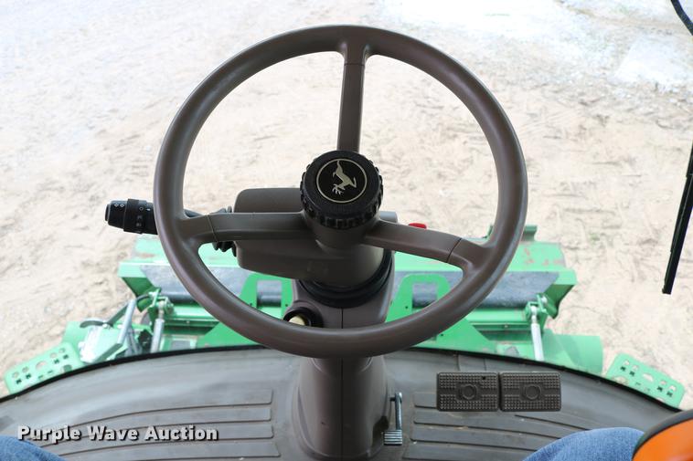 image for item DC7617 2012 John Deere S670 combine