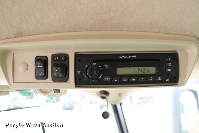 image for item DC7617 2012 John Deere S670 combine