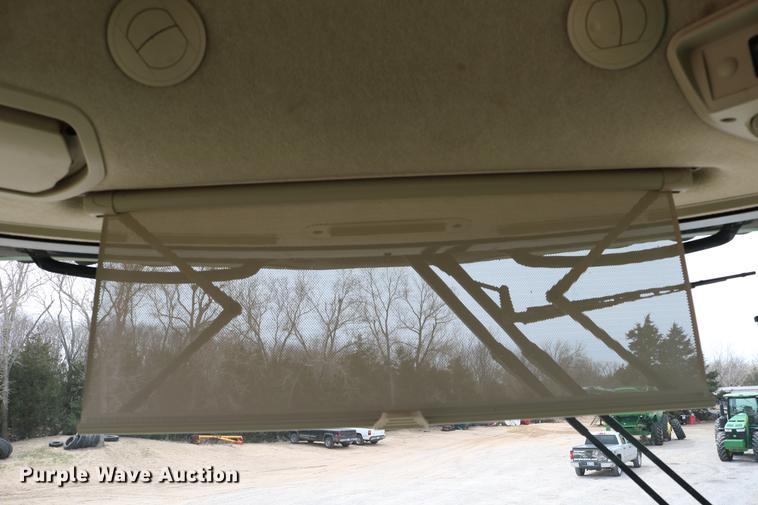 image for item DC7617 2012 John Deere S670 combine