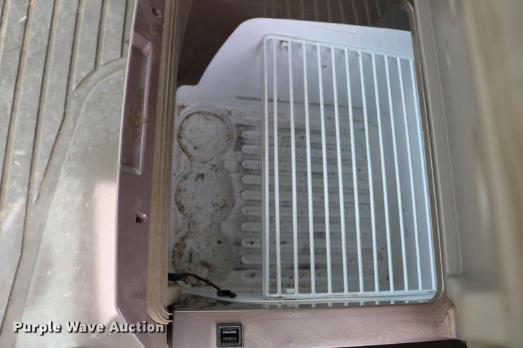 image for item DC7617 2012 John Deere S670 combine