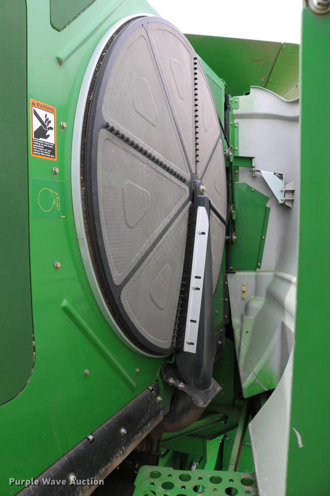 image for item DC7617 2012 John Deere S670 combine