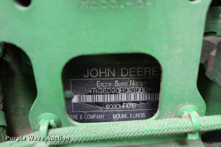 image for item DC7617 2012 John Deere S670 combine