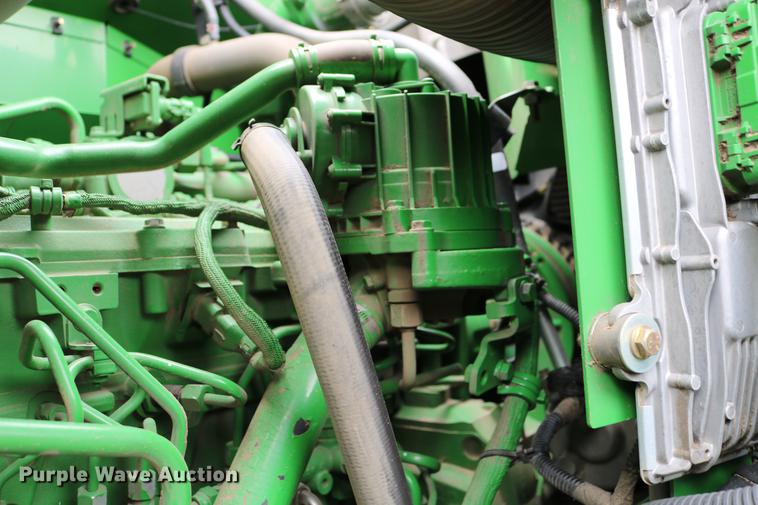 image for item DC7617 2012 John Deere S670 combine