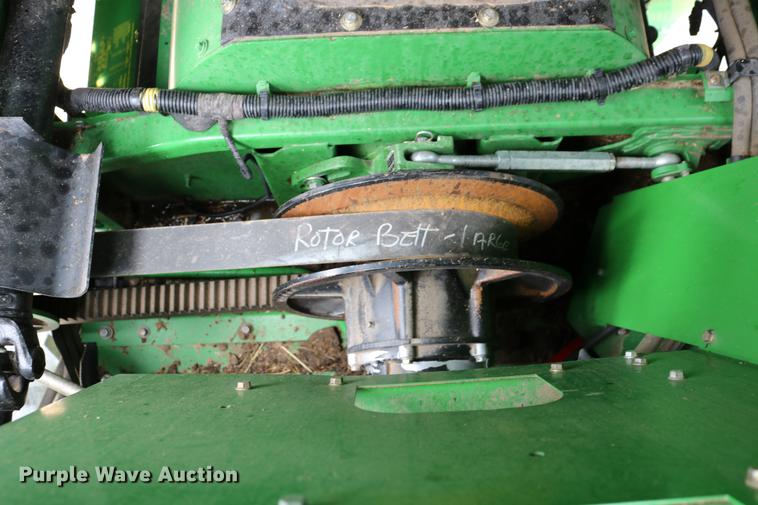 image for item DC7617 2012 John Deere S670 combine