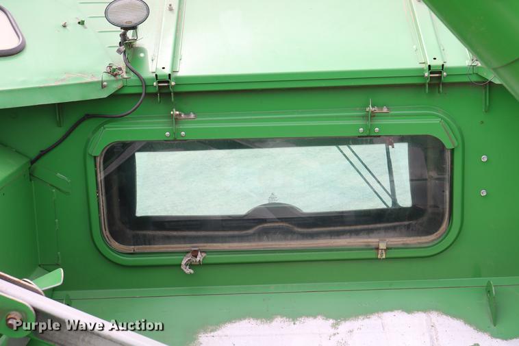 image for item DC7617 2012 John Deere S670 combine