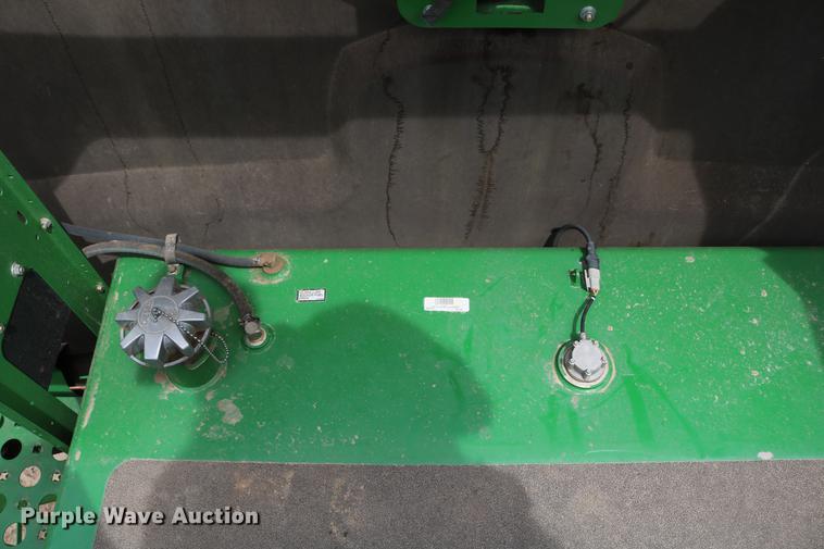 image for item DC7617 2012 John Deere S670 combine