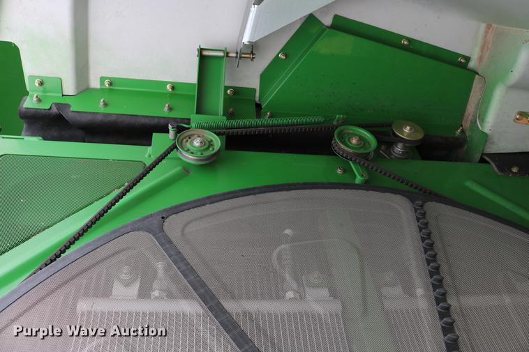 image for item DC7617 2012 John Deere S670 combine