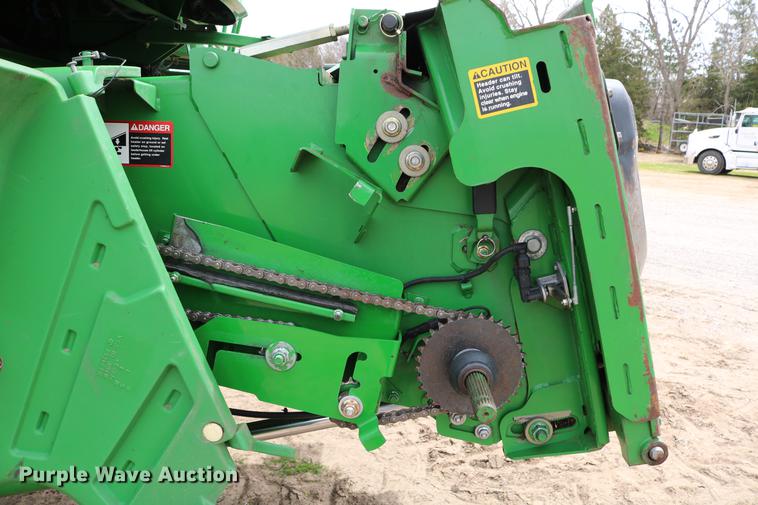 image for item DC7617 2012 John Deere S670 combine