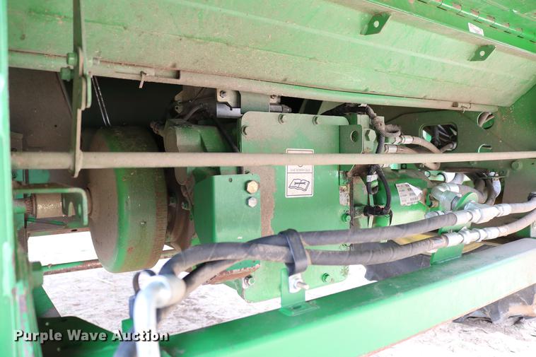 image for item DC7617 2012 John Deere S670 combine