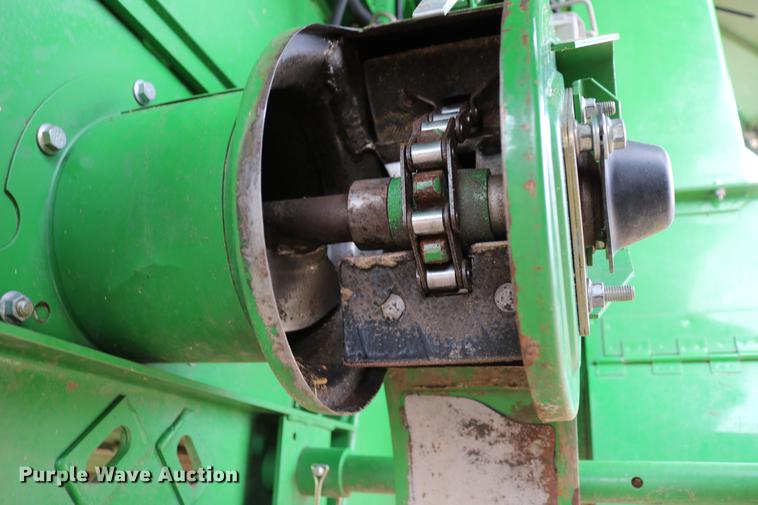 image for item DC7617 2012 John Deere S670 combine