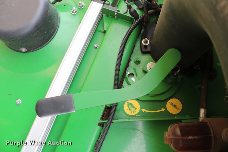 image for item DC7617 2012 John Deere S670 combine