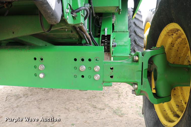 image for item DC7617 2012 John Deere S670 combine