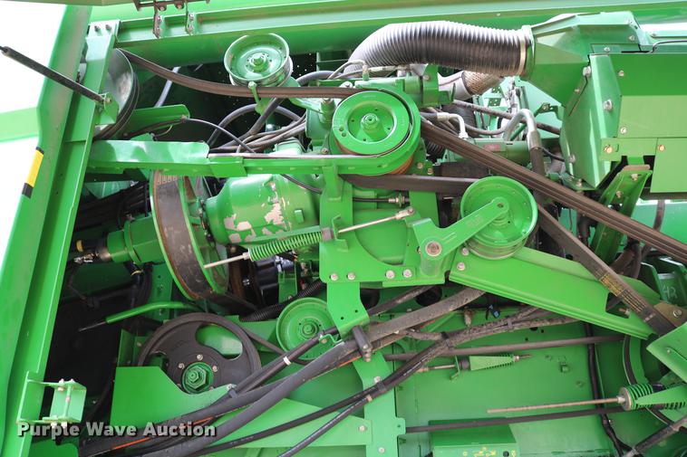image for item DC7617 2012 John Deere S670 combine