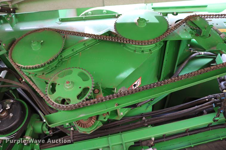 image for item DC7617 2012 John Deere S670 combine