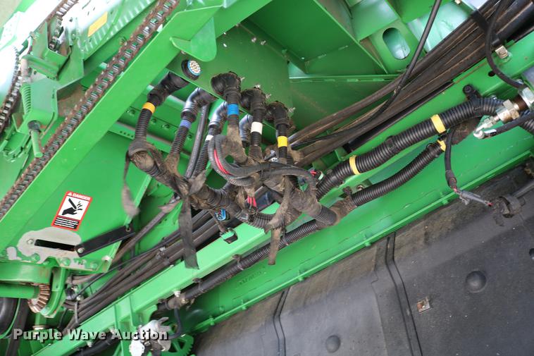 image for item DC7617 2012 John Deere S670 combine