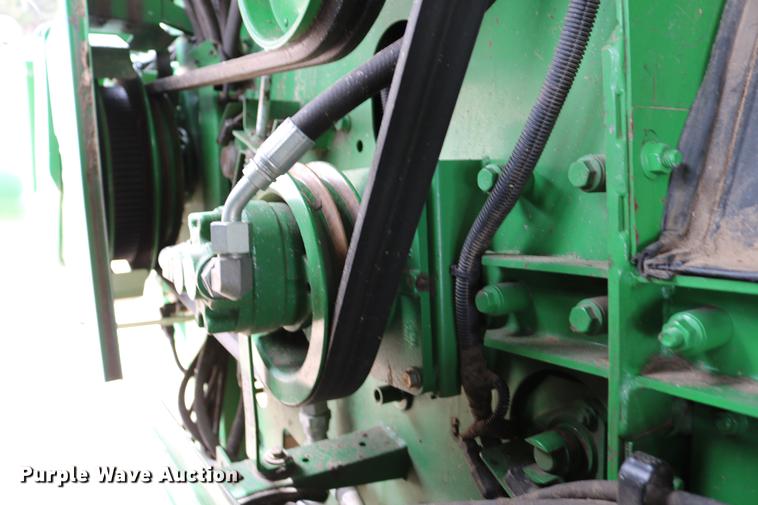 image for item DC7617 2012 John Deere S670 combine