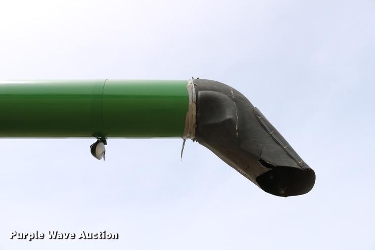 image for item DC7617 2012 John Deere S670 combine