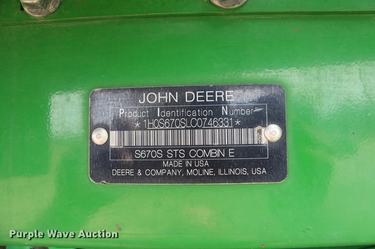 image for item DC7617 2012 John Deere S670 combine