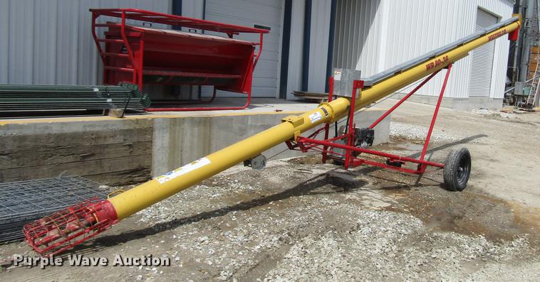 image for item DD7431 Westfield WR80-36 grain auger