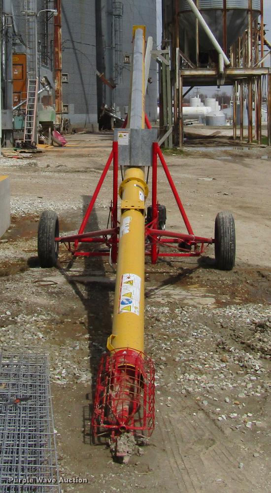 image for item DD7431 Westfield WR80-36 grain auger