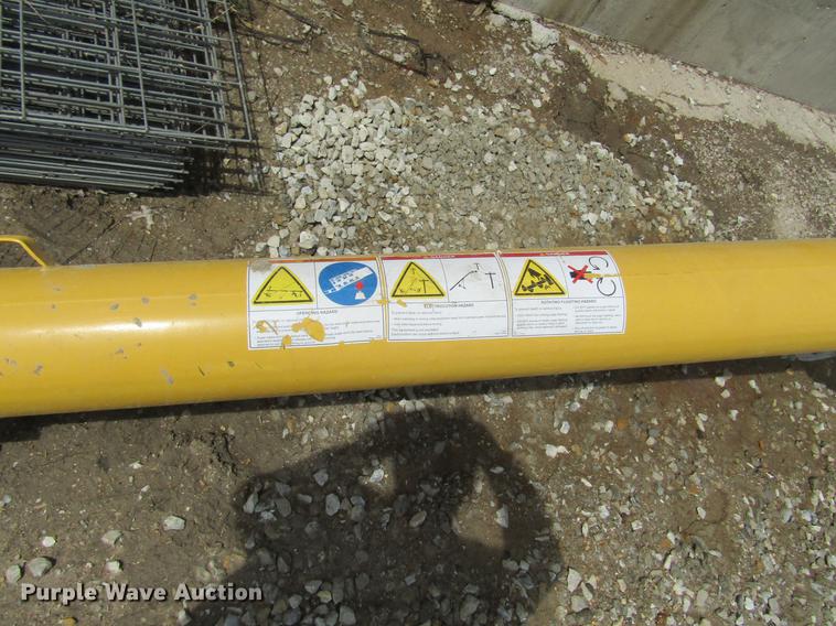 image for item DD7431 Westfield WR80-36 grain auger