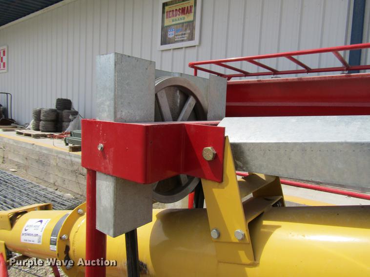 image for item DD7431 Westfield WR80-36 grain auger